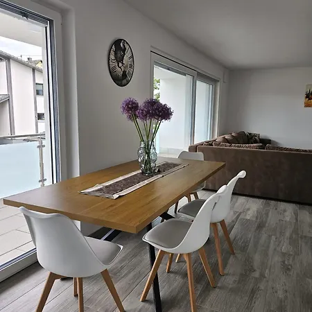 My Am Heuberg Nr 3 Lejlighed Frittlingen